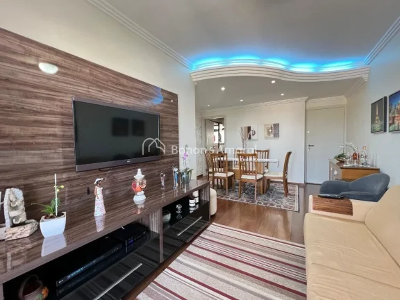 Imagem Este apartamento em andar alto oferece uma excelente distribuição com três dormitórios, sendo um...