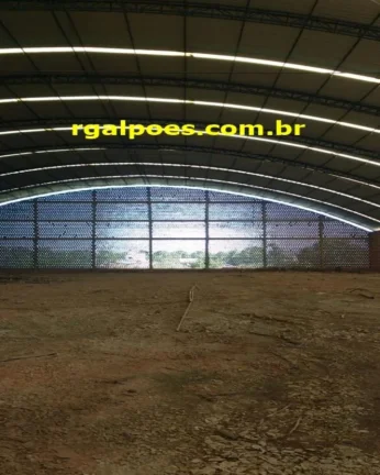 Imagem Galpão para Locação em ITABORAÍ, Centro, 2 banheiros