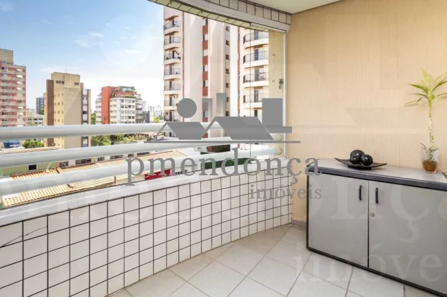 Imagem Apartamento á venda em Pinheiros com 3 quartos ( 1 suíte ) e 2 vagas, 93m²