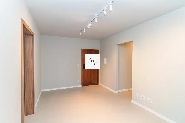 Imagem Apartamento à venda no bairro Vila Ipiranga - Porto Alegre/RS