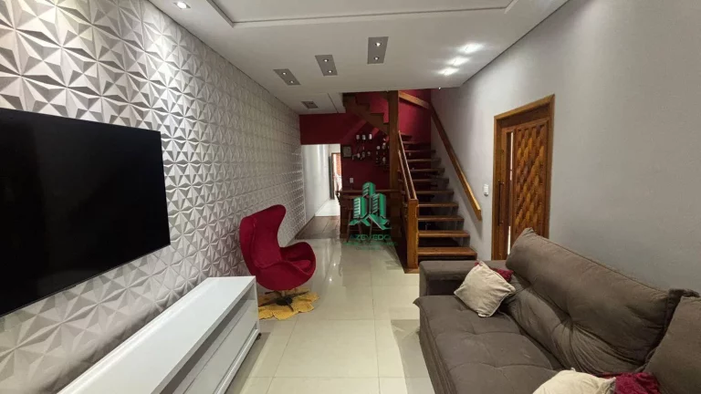 Imagem Sobrado com 4 dormitórios à venda, 216 m² por R$ 901.000,00 - Jardim Adriana - Guarulhos/SP