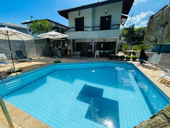 Imagem Residência de 3 Dormitórios com Piscina e Quadra Poliesportiva! Módulo 26
