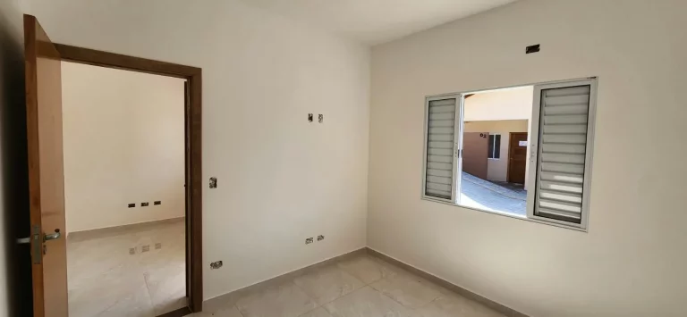 Imagem Casa à venda ou para alugar com 2 quartos, sendo 2 suítes, no condomínio Serra Verde, Atibaia - SP