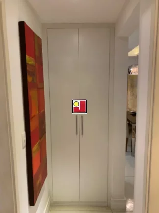 Imagem Vendo 2Q(1S), depd, alto, vista mar e lagoa, R$1.500.000,00, luxuoso, clean, decoração maravilhosa, porcelanato, ônibus, clube, tênis, squash, piscina