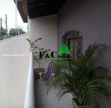 Imagem Casa para Venda em Americana, Parque das Nações, 2 dormitórios, 1 suíte, 1 banheiro, 4 vagas