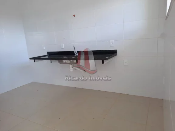 Imagem Casa Independente Linear c/ 100 m² à Venda na Vila do Peró