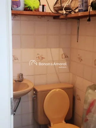 Imagem Este imóvel conta com dois dormitórios, dois banheiros, sala de estar integrada à sala de jantar,...