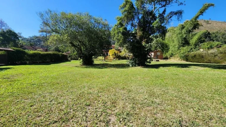 Imagem Terreno em Condomínio para Venda em Teresópolis / RJ no bairro Vargem Grande