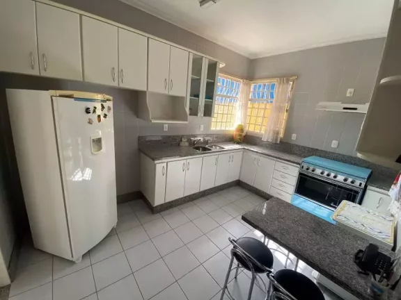Imagem Casa à venda, 3 quartos, 1 suíte, 4 vagas, Minascaixa - Belo Horizonte/MG