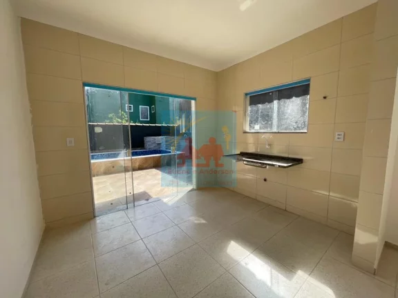 Imagem Casa com Piscina na Praia de Itanhaém, R$ 298mil