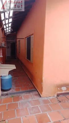 Imagem Casa à venda em Praia Grande-SP, bairro Ocian: 2 quartos, 1 sala, 1 banheiro, 2 vagas, 150m². Imperdível oportunidade!