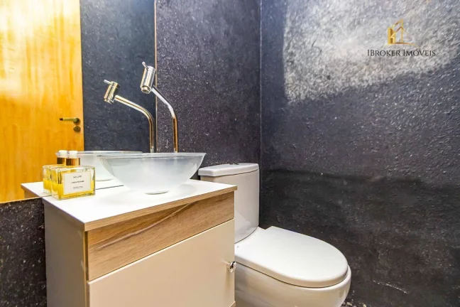Imagem Sobrado mobiliado com 3 suítes à venda, 185 m² por R$ 1.530.000 - Uberaba - Curitiba/PR