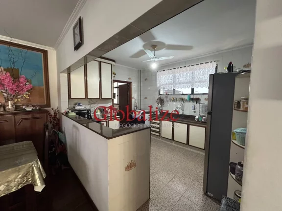 Imagem Casa com 4 Dormitórios à venda com 2 vagas de garagem no bairro do Embaré em Santos por R$1.280.000,00