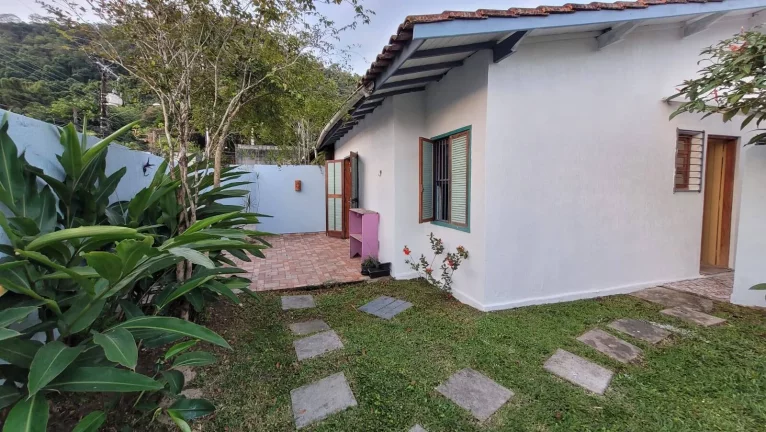 Imagem CASA TERREA NA PRAIA DO LAZARO EM UBATUBA
