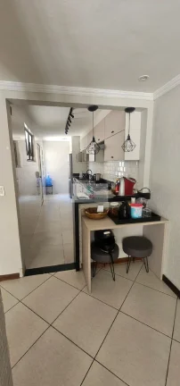 Imagem Casa em Condomínio de Luxo na Taquara, Rio de Janeiro - 3 Quartos, 1 Suíte, 1 Sala, 93m² de Área - Imperdível!