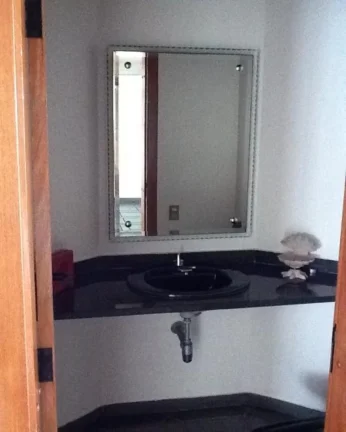 Imagem Aluguel de Apartamento de Luxo com 4 Quartos e 355m² na Praia das Astúrias, Guarujá-SP! Baia Blanca Galhetas