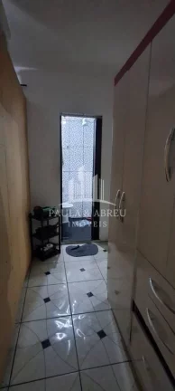 Imagem Sobrado com 3 Casas, 2 Dormitórios, 1 banheiro, terraço, Área de lazer grande, 1 vaga, escritura, no Alto da Boa Vista, Mauá-SP