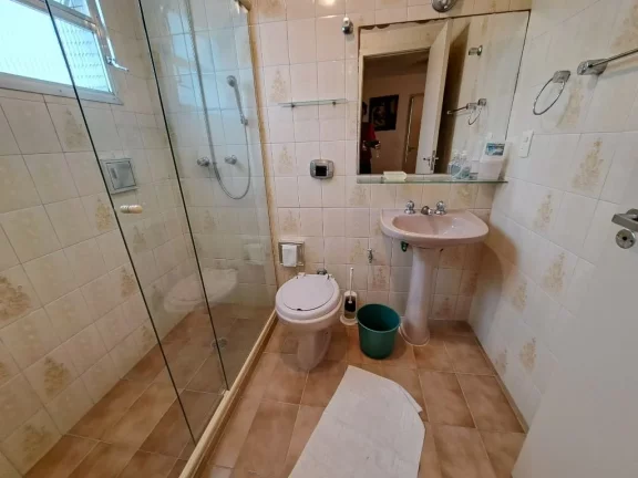 Imagem Apartamento com 3 dormitórios, 140 m² - venda por R$ 700.000,00 ou aluguel por R$ 5.000,00/mês - Pitangueiras - Guarujá/SP