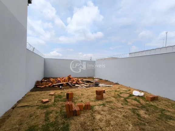 Imagem Imperdível oportunidade de adquirir uma casa em Campo Grande-MS, no bairro Loteamento Bela Laguna, com 3 quartos, 1 suíte e 89m².