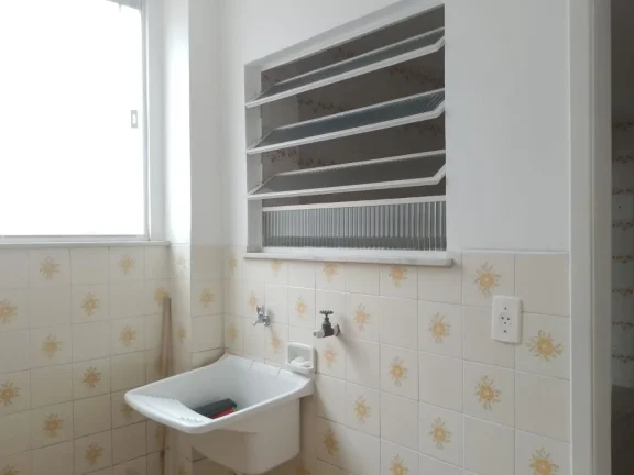 Imagem Apartamento com 2 dormitórios à venda, 71 m² por R$ 230.000,00 - Centro - São Gonçalo/RJ
