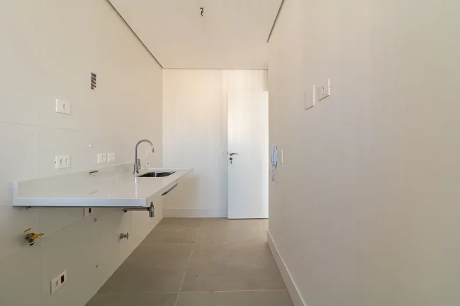 Imagem Apartamento Perdizes - 73M², 2 Dorms, 1 Suíte, 2 Vagas Demarcadas, Face Norte, Varanda, Academia, Churrasqueira, Piscinas, Gerador, Playground.