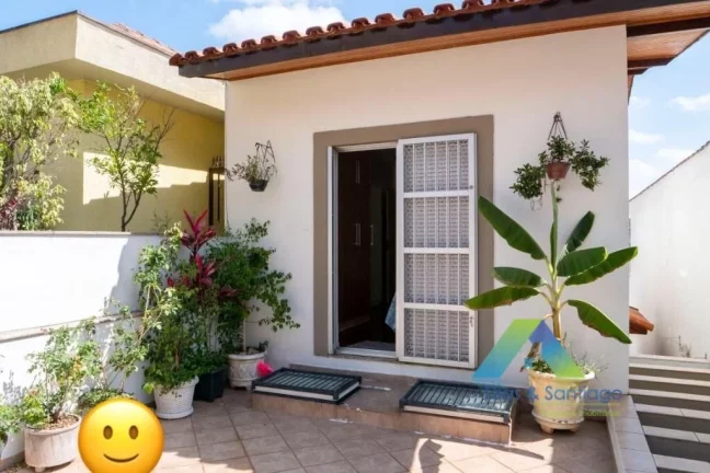 Imagem VILA VERMELHA Lindo sobrado 160 metros, 3 dormitórios, 1 suíte, 2 vagas com ótimo valor e localização.