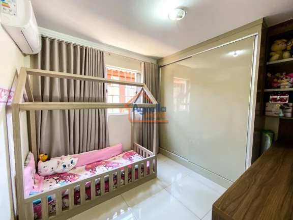 Imagem CASA TÉRREA TODA PLANEJADA, COM ÁREA DE LAZER E CHURRASQUEIRA À VENDA