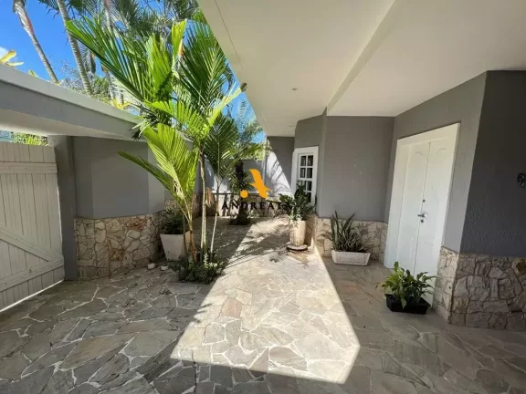 Imagem Vargem Pequena - linda casa de 4 quartos em Condomínio fechado