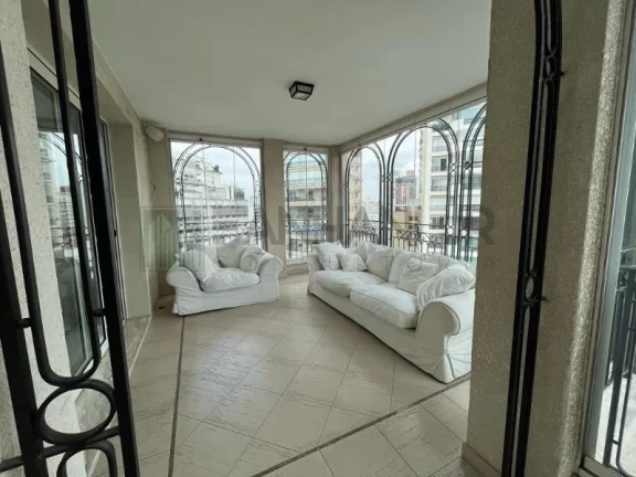Imagem Venha conhecer e se encantar com este magnífico apartamento localizado na Ed. Lindenberg Melo Alves. Com uma ampla área de 3