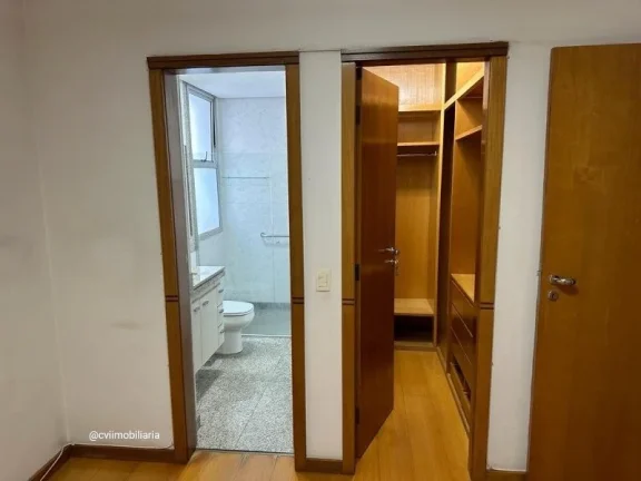 Imagem Excelente apartamento à venda com 3 quartos, sendo 1 suíte, e 2 banheiros no total. Este imóvel e...