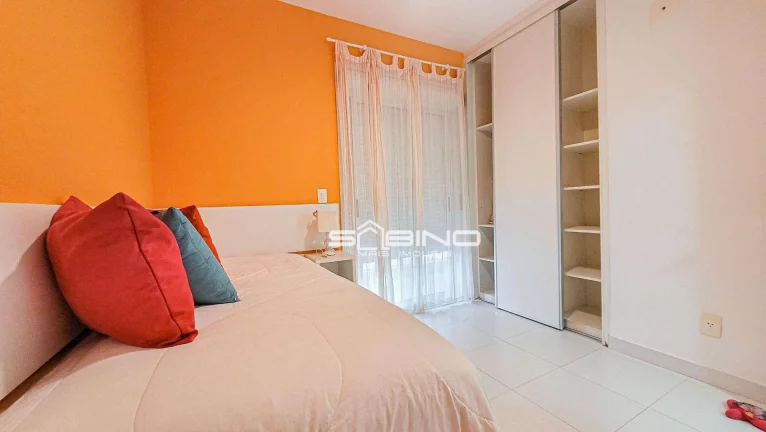 Imagem Cobertura de Alto Padrão para locação anual, em Riviera de São Lourenço - Bertioga SP | 4 Dormitórios | 2 suítes / 190 m² área útil