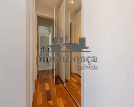 Imagem Apartamento na Água Branca com 03 suítes e 04 vagas, 176m².