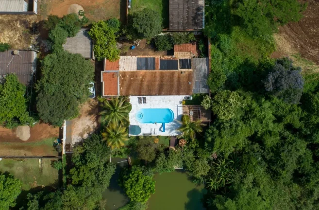 Imagem Rancho Acesso ao rio ( pé na água)magnifico