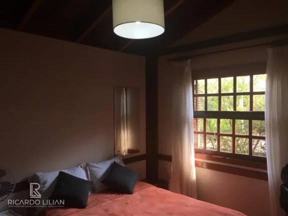 Imagem "Encante-se com esta Casa de Condomínio em Atibaia: Conforto e Lazer em um Só Lugar!"