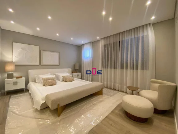Imagem Apartamento de Alto Padrão com 4 Suítes e 3 vagas demarcadas, Retrofit-Acabamento Impecável na Vila Rica, Santos