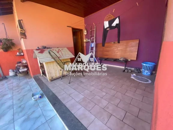 Imagem Casa c/ 3 dorms, 1 suite e 4 vagas