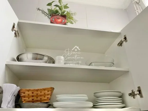 Imagem Apartamento à venda em Guarujá-SP, Pitangueiras: 1 quarto, 2 salas, 1 banheiro, 46m² de área. Venha conferir!