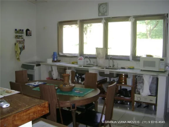 Imagem CASA À VENDA NA CHÁCARA DOS JUNQUEIRAS COM TERRENO DE 4.844 m² - MATA ATLÂNTICA.