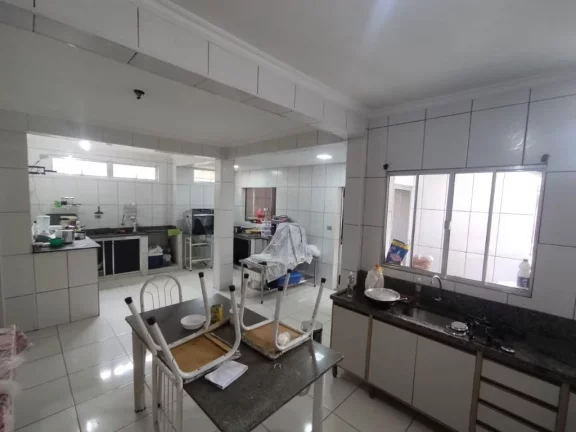 Imagem Sobrado à venda, 185 m² por R$ 600.000,00 - Vila Amorim - Suzano/SP