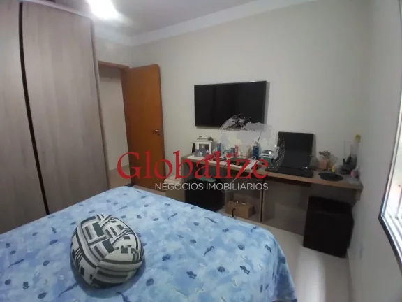 Imagem Apartamento térreo com 2 dormitórios com vaga de garagem no bairro Aparecida em Santos