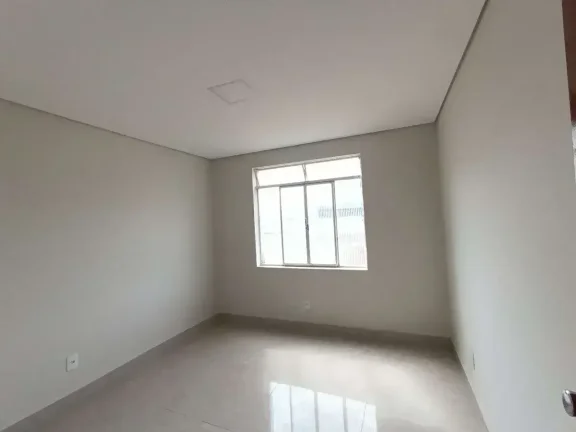 Imagem Apartamento de 3 Quartos com Suíte e DCE para Locação.