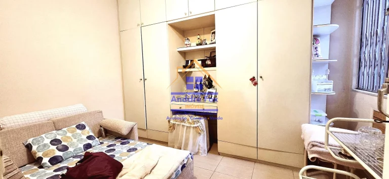 Imagem Casa com 2 salas, varanda, 3 quartos, copa coz., depend., a de serv., quintal, vaga 3 carros, à venda, 185 M², por R$ 1.300.000 – Grajaú - Rio de Janeiro / RJ.