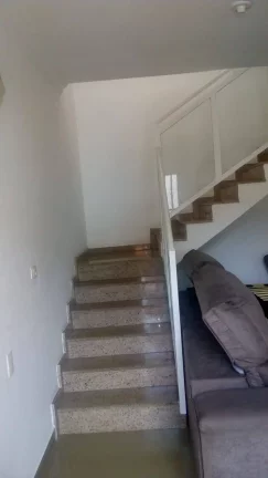 Imagem Sobrado 202 m² 3 Dormitorios sendo 1 Suíte e 7 vagas de Garagens