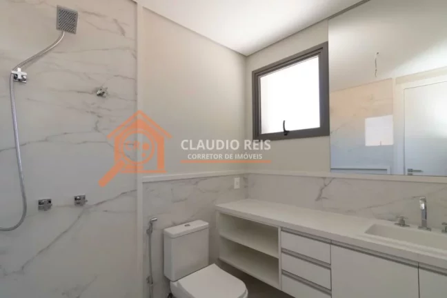 Imagem Casa de Alto Padrão para alugar com 4 Quartos, 371m², 6 vagas - Alto de Pinheiros - São Paulo-SP