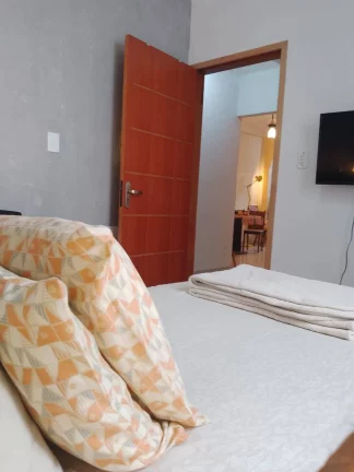Imagem VENDO ÓTIMA CASA 115M² 2 QUARTOS RUA ANTONIO HOLANDA REALENGO - RJ