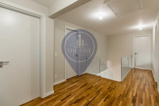 Imagem Luxuosa casa à venda em São Paulo-SP, Alto de Pinheiros: 4 quartos, 4 suítes, 5 banheiros, 6 vagas, 371 m². Imperdível!