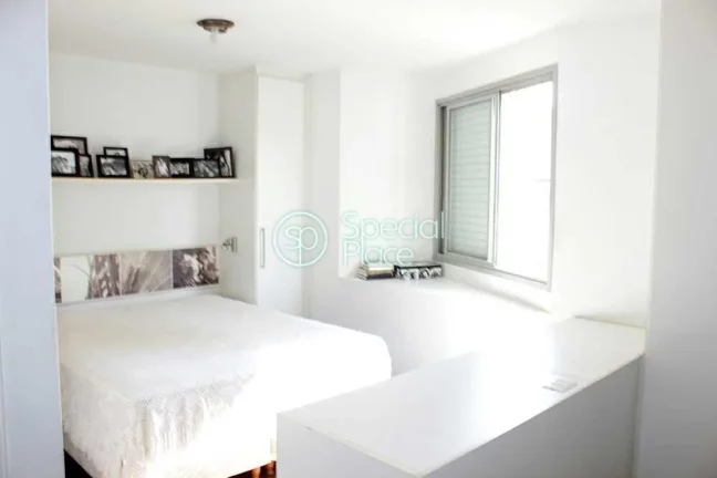 Imagem Aconchegante apartamento em Moema Pássaros, reformado, com 167 metros distribuídos em 4 dormitóri...