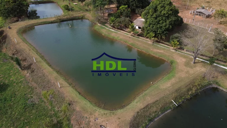 Imagem Chácara Exclusiva Riquíssima d´água em Hidrolândia/GO
