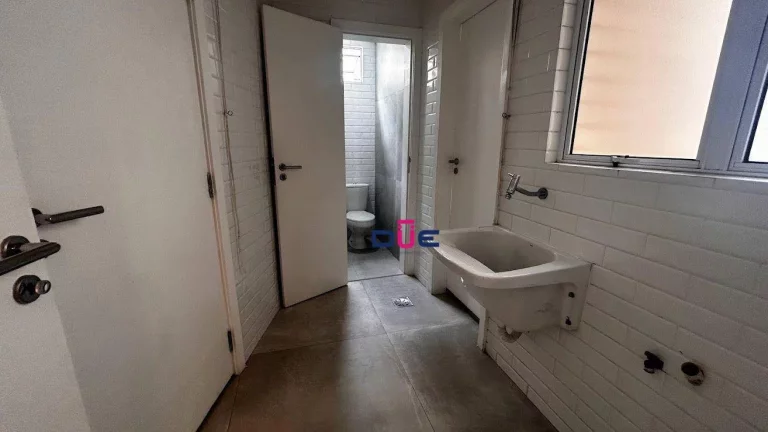 Imagem Apartamento com 3 dormitórios à venda, 127 m² por R$ 1.350.000 - Gonzaga - Santos/SP