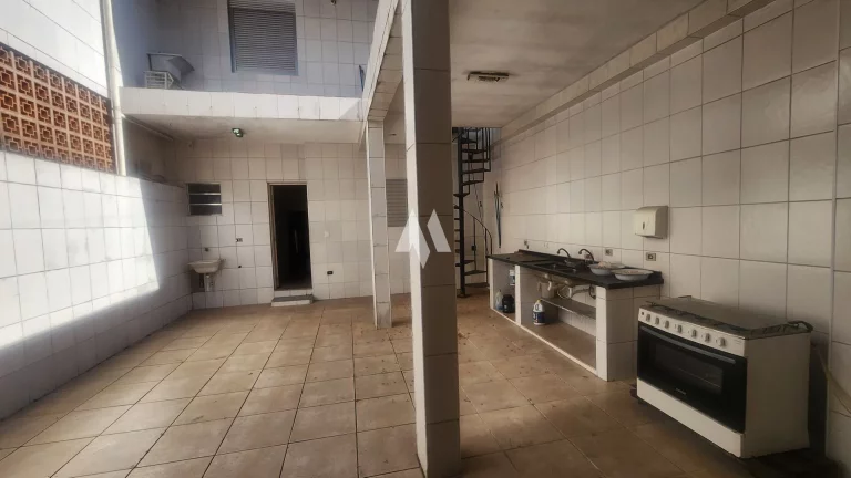Imagem Casa em Encruzilhada, 3 dormitórios, 2 suítes, 5 vags, Santos/SP